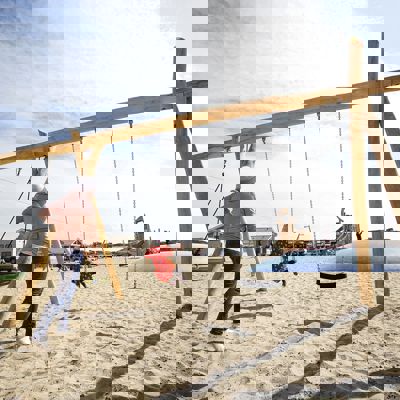 Vejers Strand Camping Pladsen Legeplads Gynge